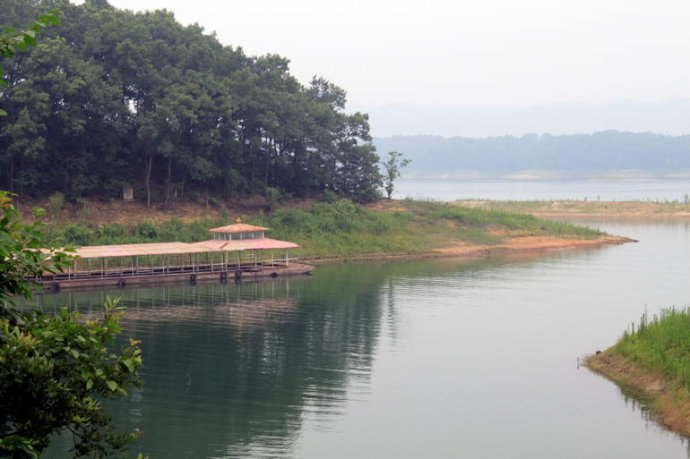 信阳南湾湖之茶岛