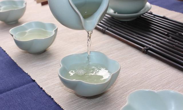 信阳白茶香气
