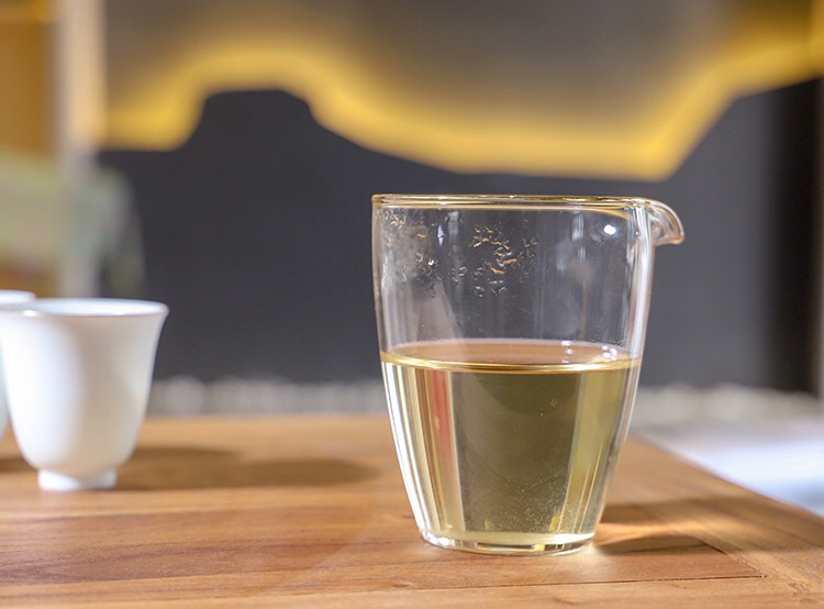 信阳白茶2025年雨前三级 一芽二叶绽琼芽 散茶批发 浉河港茶厂