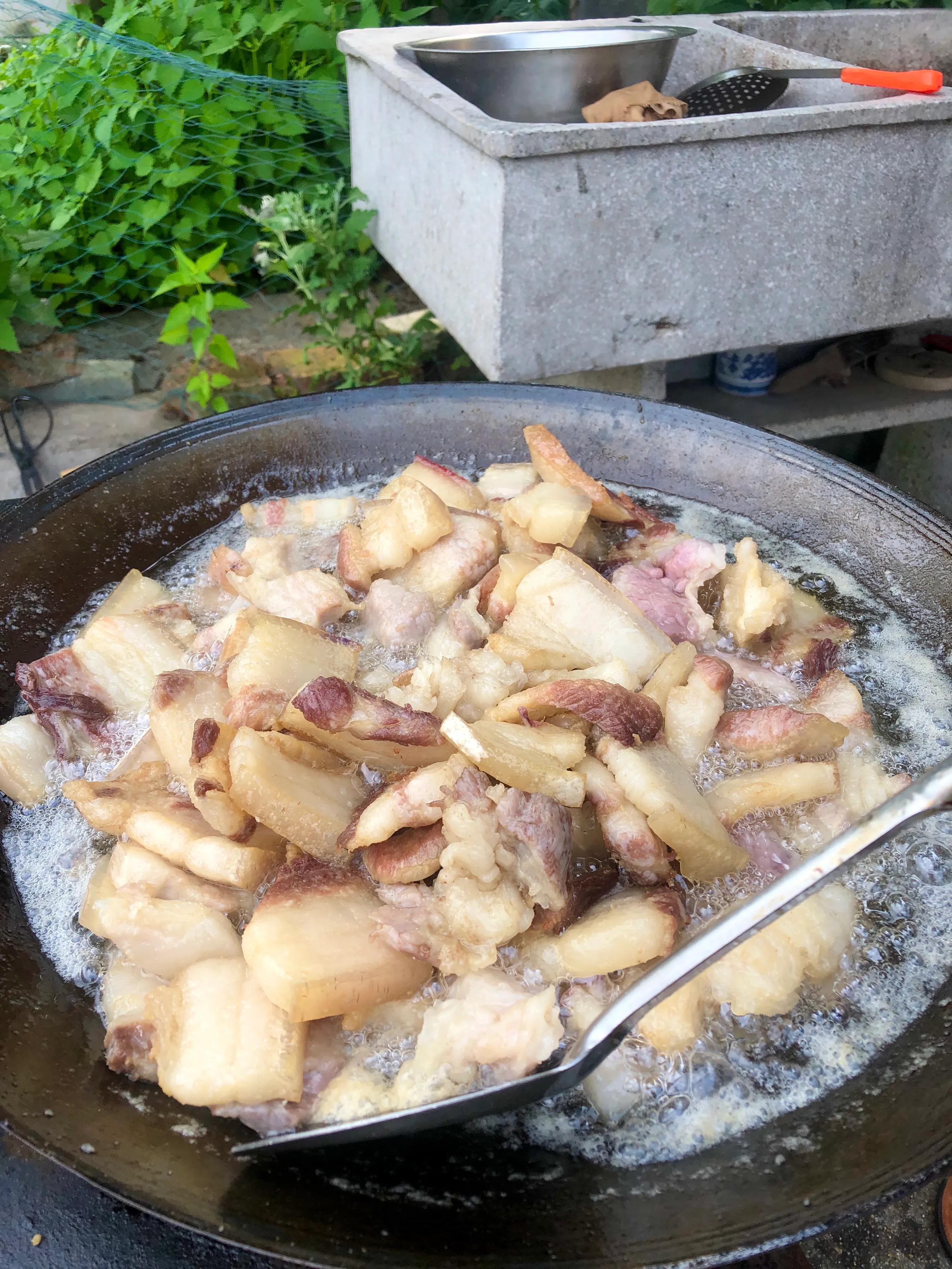 信阳传统特色菜“焖罐肉”猪肉降价了，大家都在做，你也可以