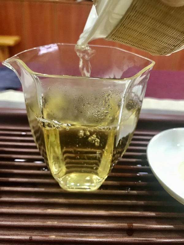 浉牌®信阳白茶2022新茶 白茶铁罐简装